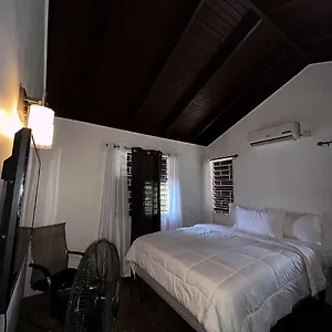  Guest house Beresford Jamaica